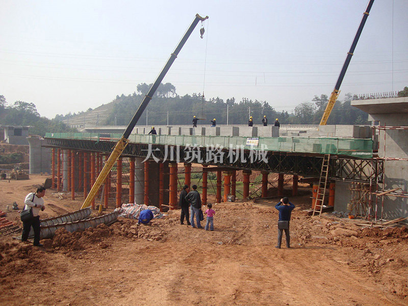 現澆梁支架平臺 (21)